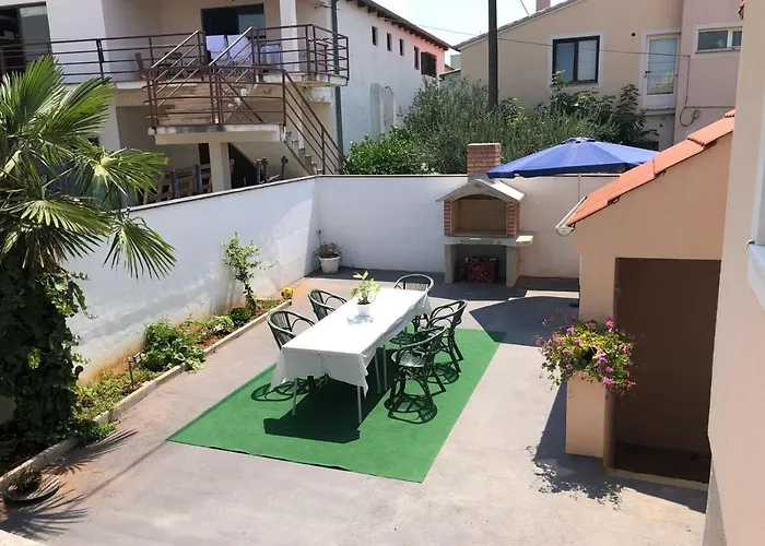 House With A Swimming Pool - 14133 Hébergement de vacances Zadar