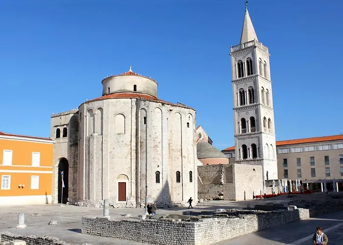 House With A Swimming Pool - 14133 Zadar