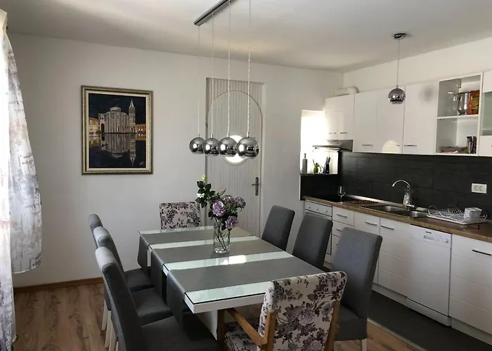 House With A Swimming Pool - 14133 * Zadar